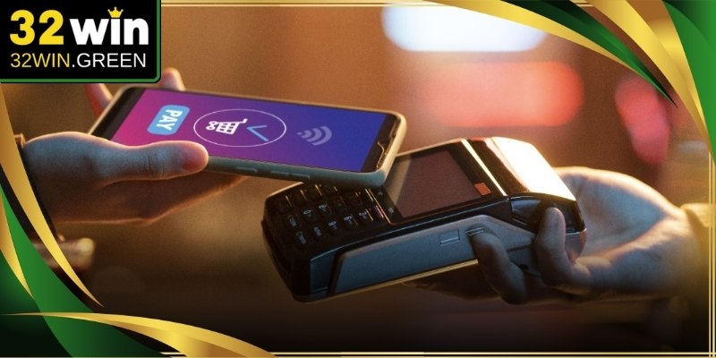 Đội ngũ nhân viên luôn túc trực để hỗ trợ hội viên xử lý mọi sự cố giao dịch